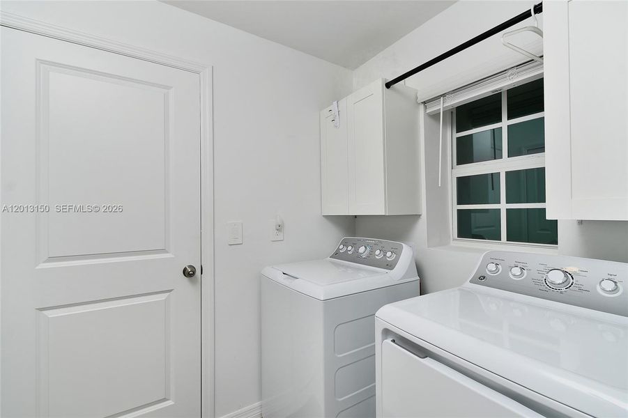 Furnished interior view inside a new home in , Lehigh Acres (Image 6).