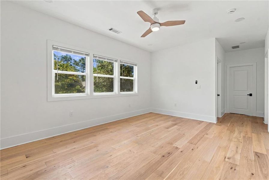 Spacious, unfurnished interior of a new home in , Decatur (Image 40).