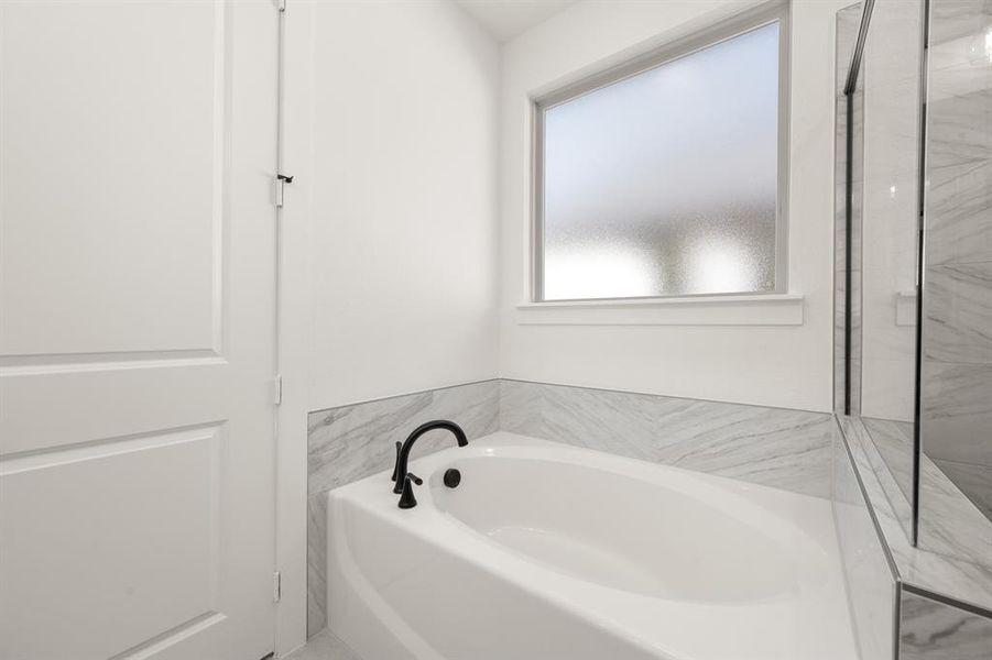 7409 Autumn Hill- Primary Suite-5