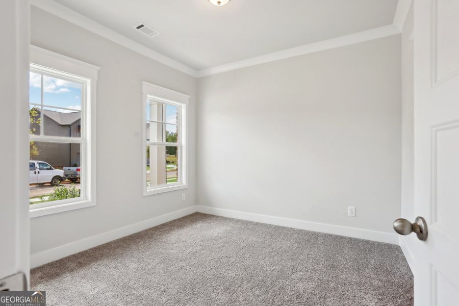 Spacious, unfurnished interior of a new home in Rosewood Lake Estates, Hoschton (Image 17).