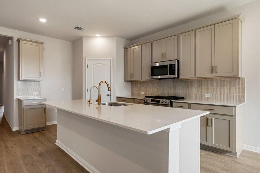 Photos are representative images and renderings for illustrative purposes only. Actual structural options and design images of the home may vary.