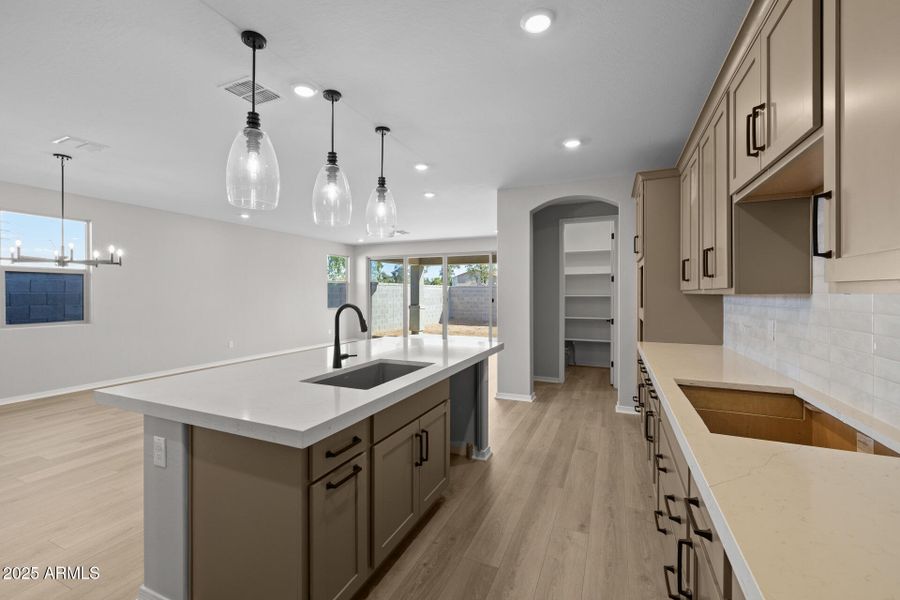 11)KITCHEN 11)KITCHEN