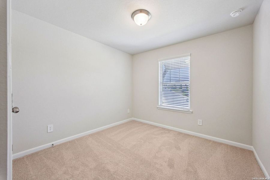 Spacious, unfurnished interior of a new home in Arcadia Ridge - Premier Series, San Antonio (Image 23).