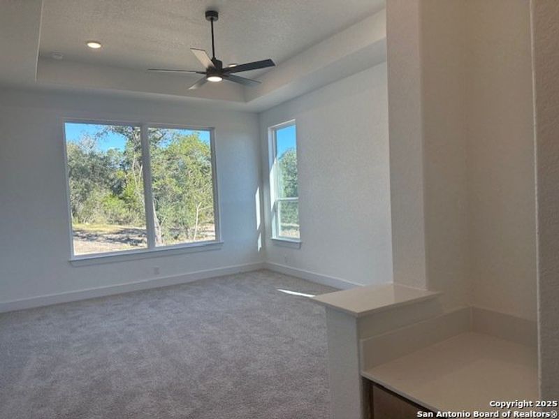 Spacious, unfurnished interior of a new home in Heimer Estates at Garden Ridge, San Antonio (Image 22).