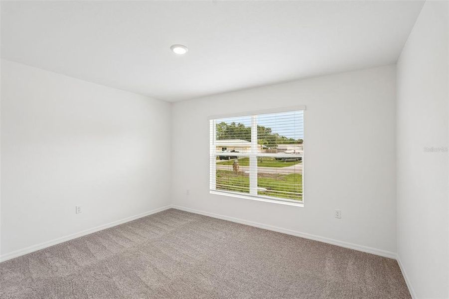 Spacious, unfurnished interior of a new home in Port Charlotte, Port Charlotte (Image 36).