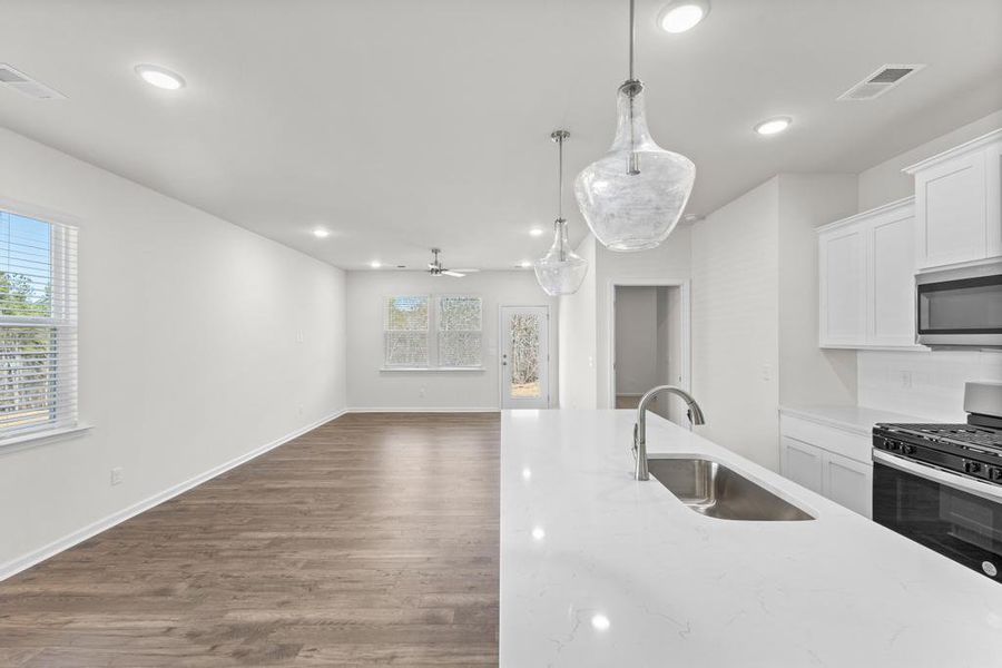 Spacious, unfurnished interior of a new home in The Grove, Florence (Image 20).