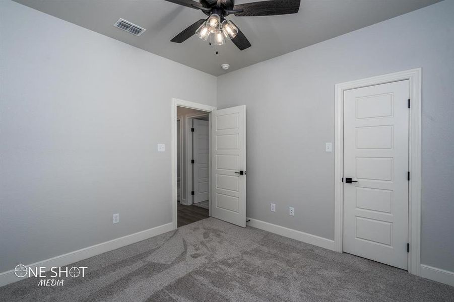 Spacious, unfurnished interior of a new home in , Abilene (Image 19).