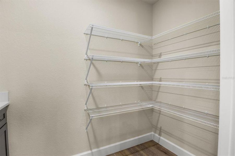Spacious, unfurnished interior of a new home in , Eagle Lake (Image 13).