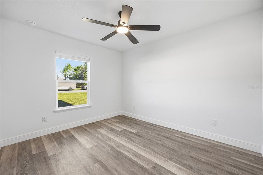 Spacious, unfurnished interior of a new home in , Ocala (Image 32).