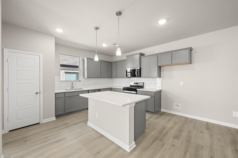 10928 Cacao- Kitchen