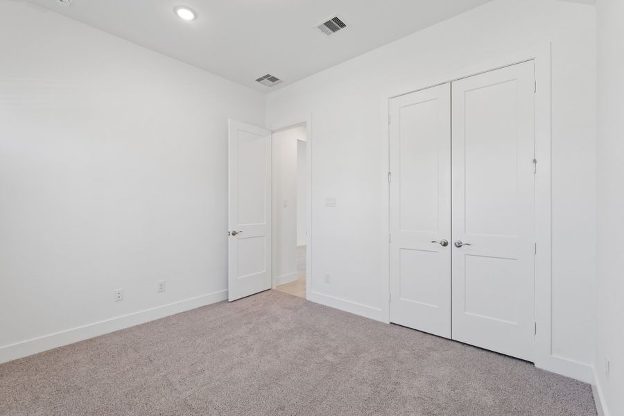 Spacious, unfurnished interior of a new home in Jordan Ranch, Fulshear (Image 14). Spacious, unfurnished interior of a new home in Jordan Ranch, Fulshear (Image 14).