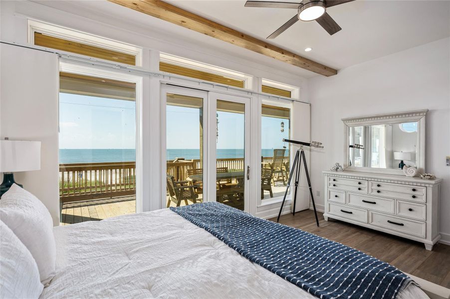 Furnished interior view inside a new home in , Bolivar Peninsula (Image 35).