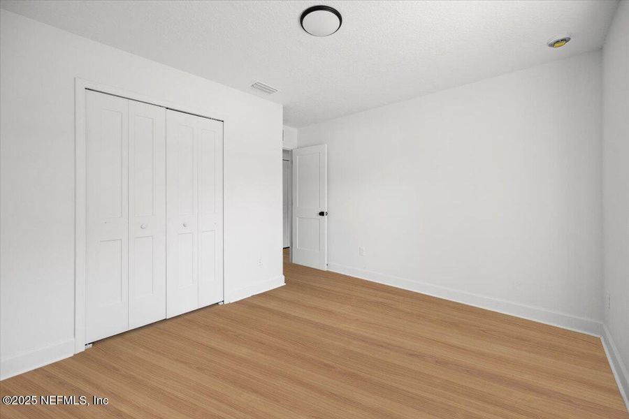 Spacious, unfurnished interior of a new home in , Keystone Heights (Image 16).