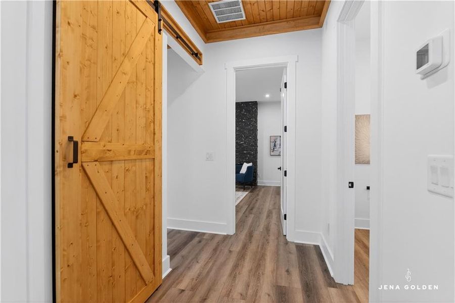 Spacious, unfurnished interior of a new home in , Dahlonega (Image 23).
