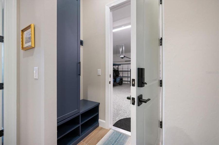 Furnished interior view inside a new home in , Englewood (Image 51).