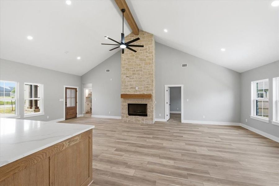 Spacious, unfurnished interior of a new home in , Woodway (Image 25). Spacious, unfurnished interior of a new home in , Woodway (Image 25).
