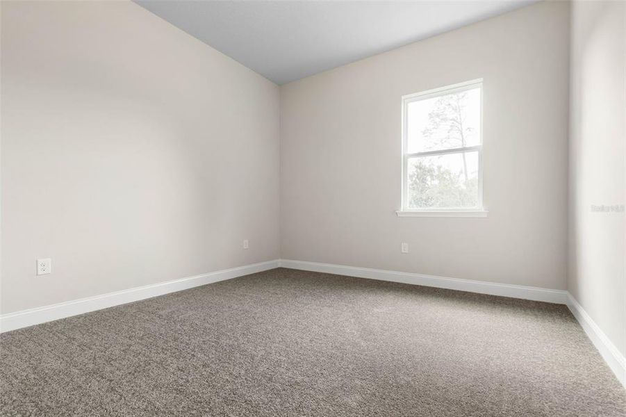 Spacious, unfurnished interior of a new home in Palm Coast Plantation, Palm Coast (Image 46).