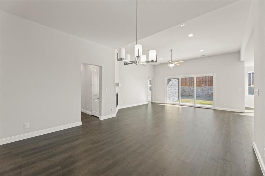 11. 2109 Clairmount - Dining (2)