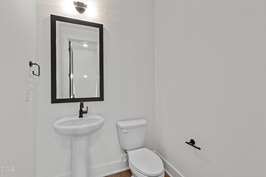 04-512 Gordon St, 304_0816