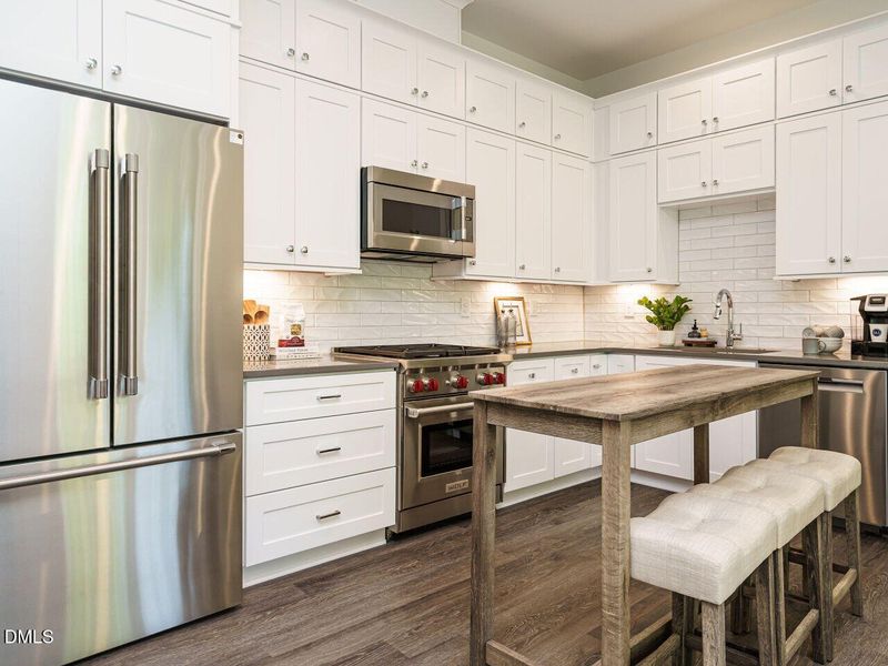 021-1280x960-kitchen