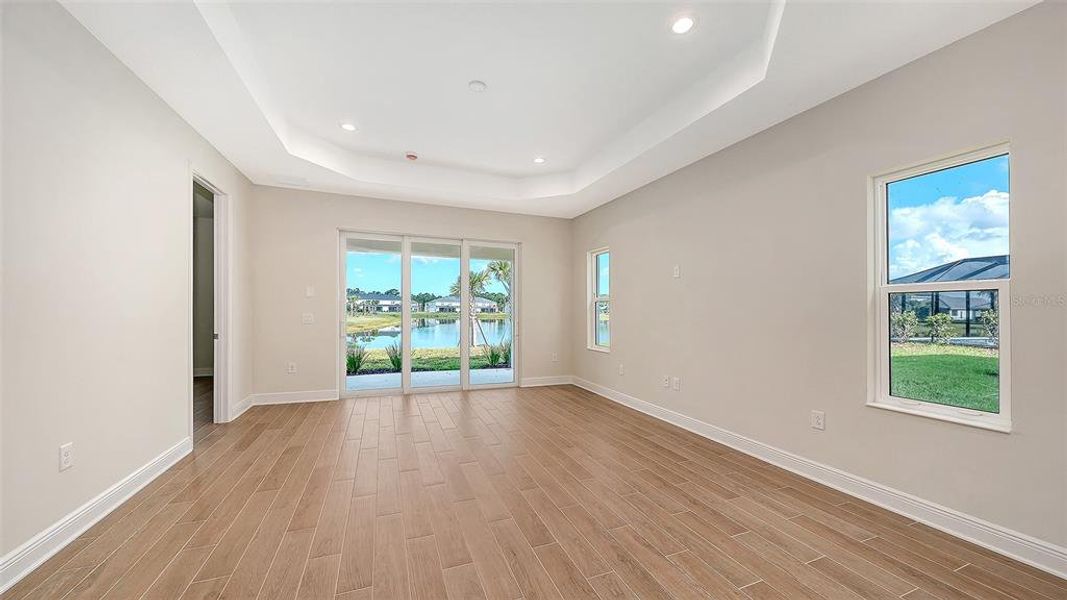 Spacious, unfurnished interior of a new home in Grand Park, Sarasota (Image 23).