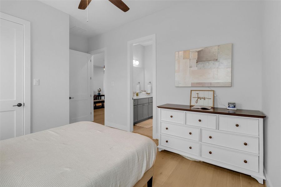 Furnished interior view inside a new home in Lakeview, Waller (Image 30).