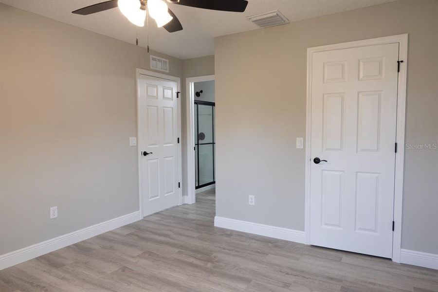 Spacious, unfurnished interior of a new home in , Citrus Springs (Image 34).