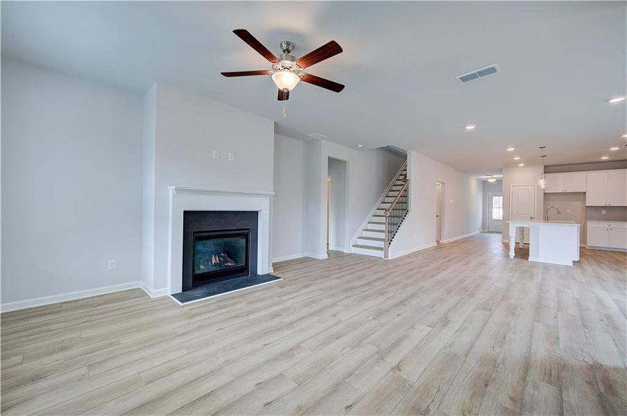 Spacious, unfurnished interior of a new home in Hamilton Lakes, Lawrenceville (Image 12).