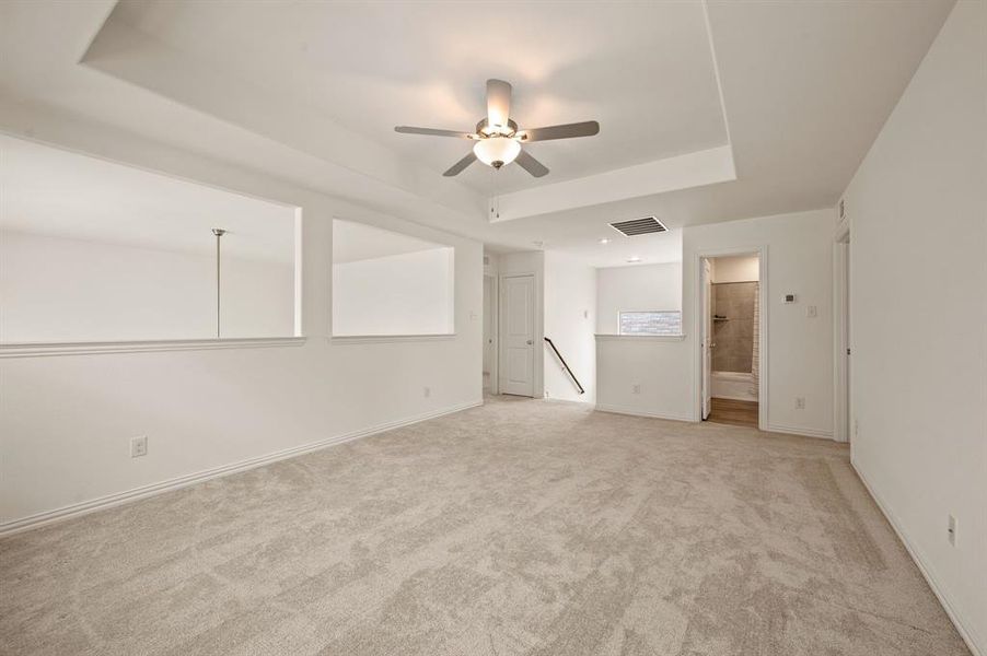 Spacious, unfurnished interior of a new home in Northpointe, Fort Worth (Image 38). Spacious, unfurnished interior of a new home in Northpointe, Fort Worth (Image 38).