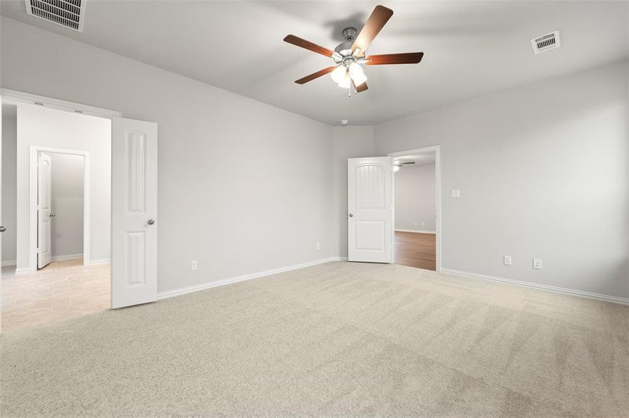 Spacious, unfurnished interior of a new home in Covenant Park, Springtown (Image 34).