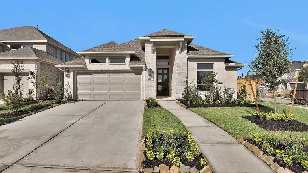 Exterior details and patio area of a home in Sienna 50', Missouri City (Image 5). Exterior details and patio area of a home in Sienna 50', Missouri City (Image 5).