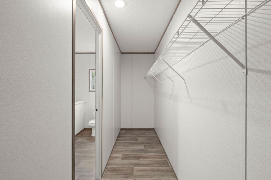 Spacious, unfurnished interior of a new home in , Holly Hill (Image 20).