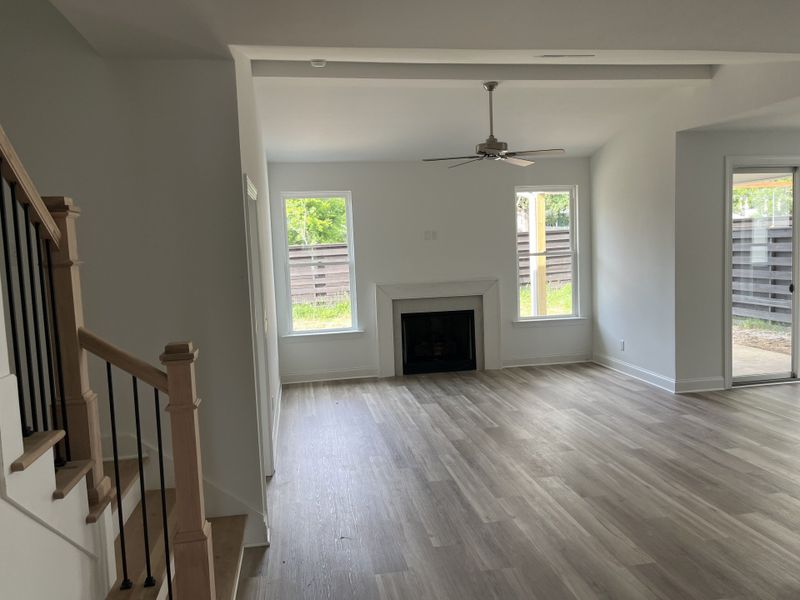 Spacious, unfurnished interior of a new home in Heritage Walk, Chattanooga (Image 9).