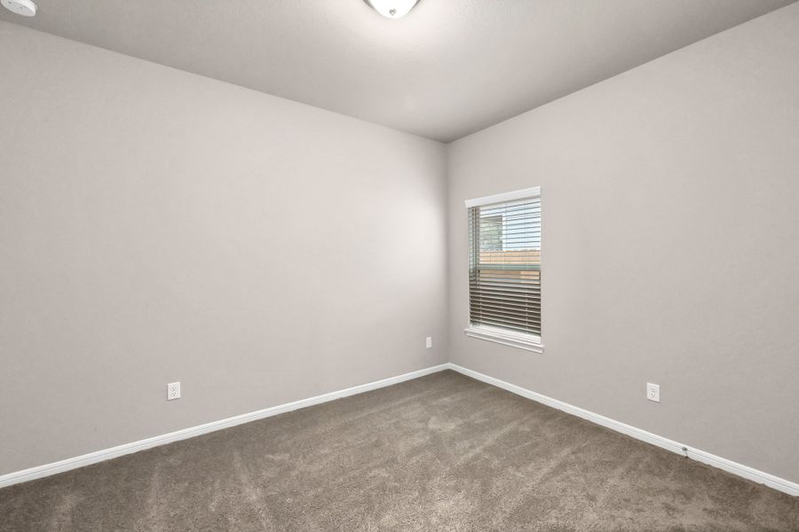 Representative unfurnished interior of a home built from the Floor Plan 1427 by Colina Homes in River Ranch, Dayton (Image 26).