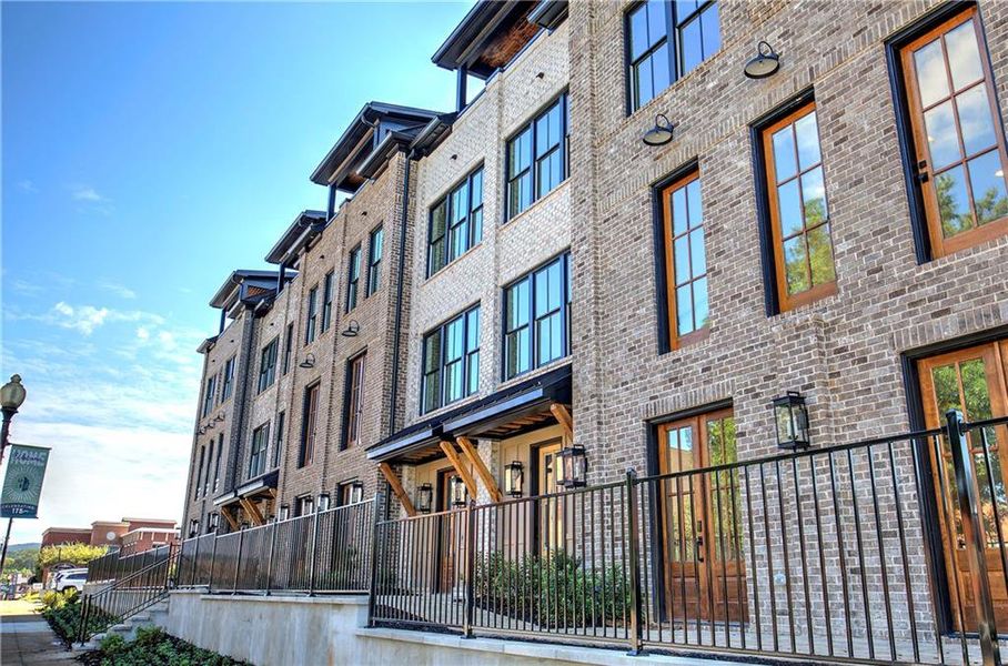 Condo located in Cartersville, GA showcasing its design and architecture (Image 38).