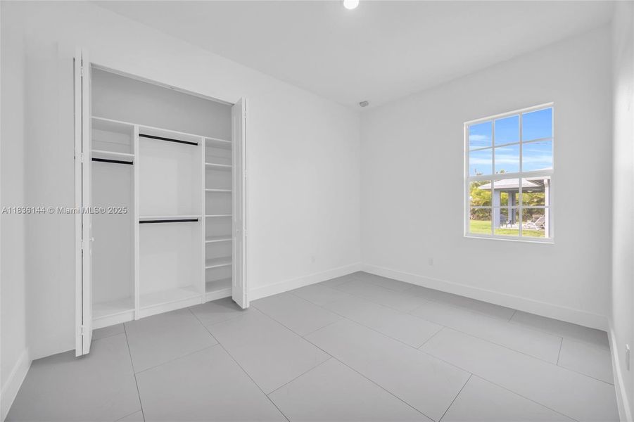 Spacious, unfurnished interior of a new home in , Port St. Lucie (Image 35).