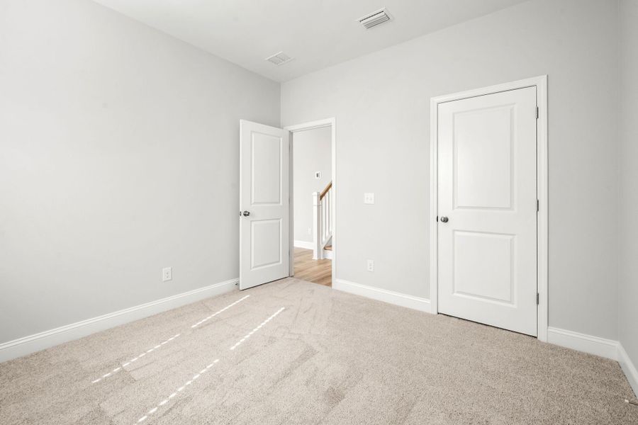 Spacious, unfurnished interior of a new home in Salem Bay, Beaufort (Image 17).