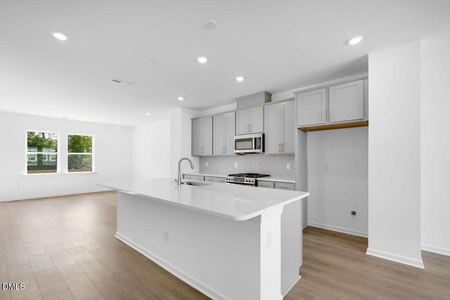 cobblestone-24-kitchen