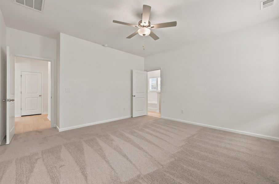 Spacious, unfurnished interior of a new home in Westfield, Conway (Image 46).
