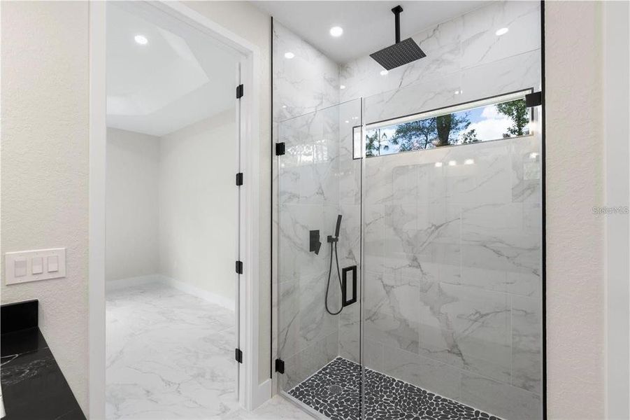 Image 28 of a home in .