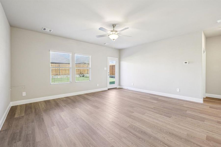 Photo is not of the actual home, but is an inspirational photo of builder’s model home and may depict options, furnishings, and/or decorator features that are not included.