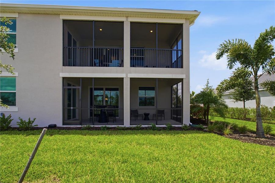 Exterior details and patio area of a home in , Lakewood Ranch (Image 25).