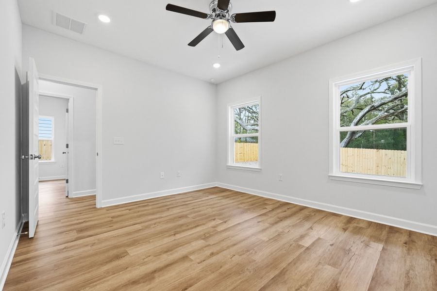 Spacious, unfurnished interior of a new home in Live Oak Cottages, Freeport (Image 40). Spacious, unfurnished interior of a new home in Live Oak Cottages, Freeport (Image 40).