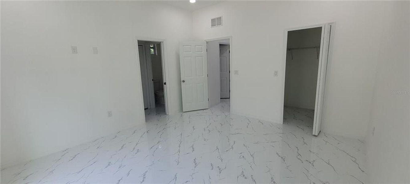 Spacious, unfurnished interior of a new home in , Punta Gorda (Image 20). Spacious, unfurnished interior of a new home in , Punta Gorda (Image 20).