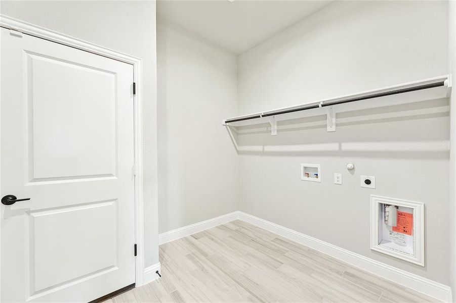 Spacious, unfurnished interior of a new home in The Oaks, Red Oak (Image 31). Spacious, unfurnished interior of a new home in The Oaks, Red Oak (Image 31).