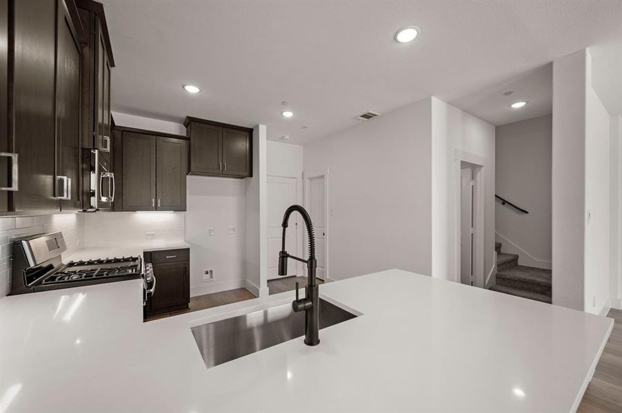 1404 Solterra Blvd-011
