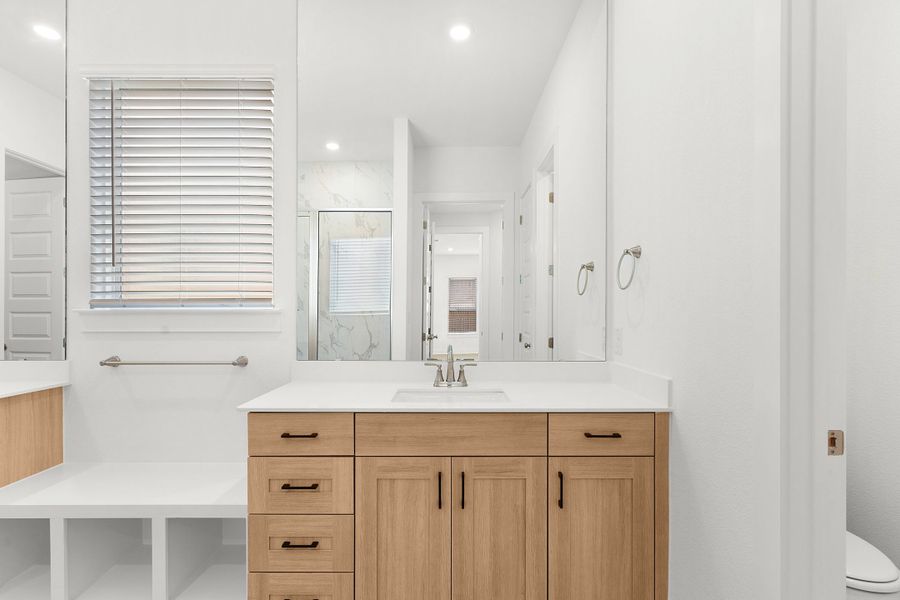 Furnished interior view inside a new home in Santa Rita Ranch, Liberty Hill (Image 40). Furnished interior view inside a new home in Santa Rita Ranch, Liberty Hill (Image 40).