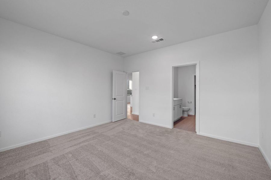 Spacious, unfurnished interior of a new home in Peppervine, Porter (Image 19). Spacious, unfurnished interior of a new home in Peppervine, Porter (Image 19).