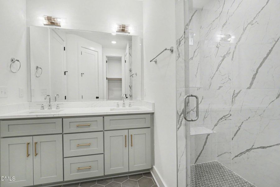 026_jam04899_743 026_jam04899_743