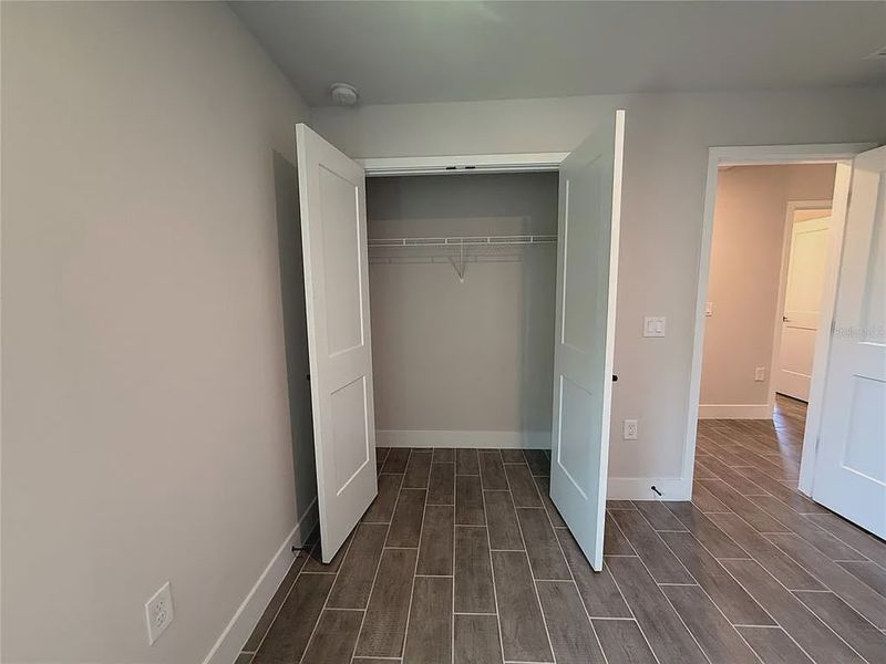 Spacious, unfurnished interior of a new home in South Gulf Cove, Port Charlotte (Image 31).